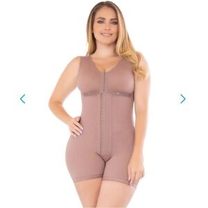 SHAPEWEAR WITH HALF LEG BRA AND BROOCHES